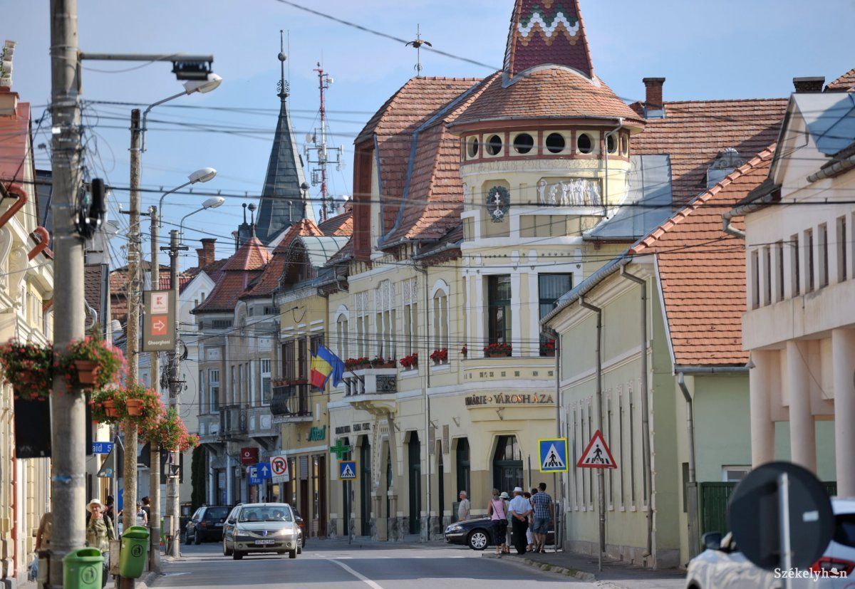 No alternative text provided